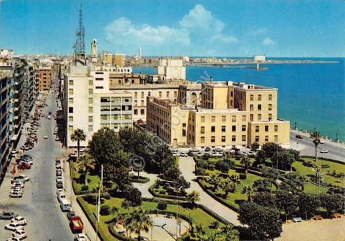 Cartolina Bari Via Dalmazia case strada auto 1965