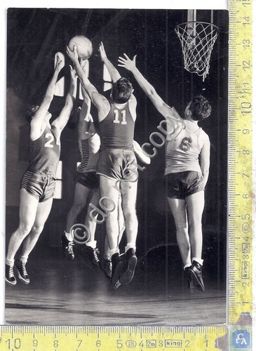 Cartolina Basket Montreaux atleti 1963