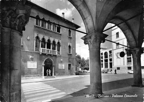 Cartolina Belluno Palazzo Comunale 1964