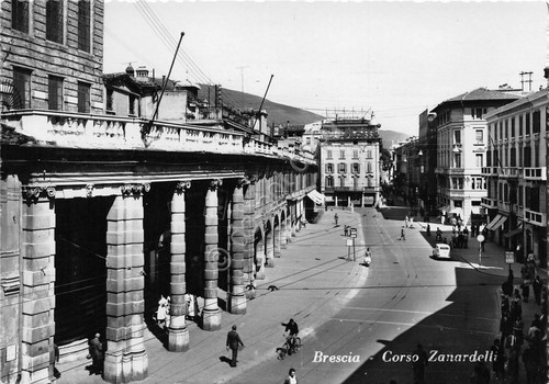 Cartolina Bergamo Corso Zanardelli anni '50 NVG