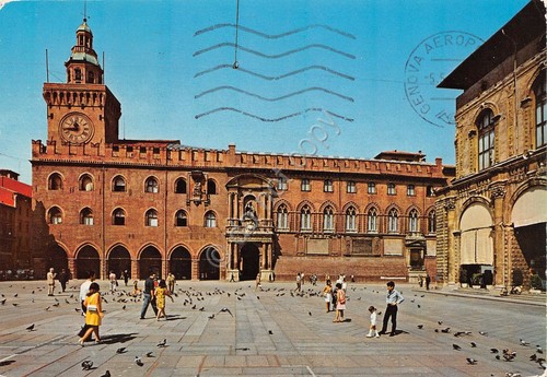 Cartolina Bologna Piazza Maggiore e Palazzo Comunale animata 1993