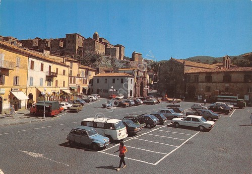 Cartolina Bolsena Piazza Matteotti auto animata anni '80
