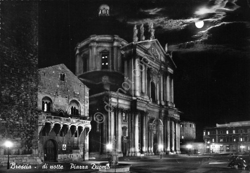 Cartolina Brescia Piazza del Duomo notturno