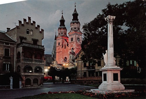 Cartolina Bressanone una piazza 1974 (Bolzano)
