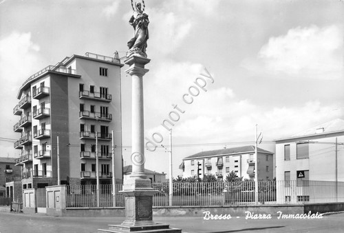 Cartolina Bresso Piazza Immacolata edifici 1963