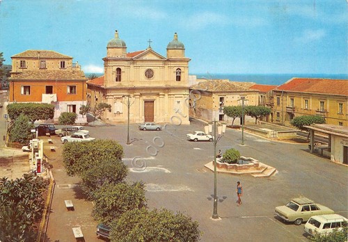 Cartolina Briatico Piazza Quattro Novembre