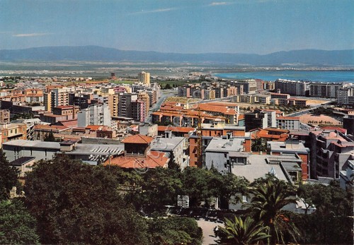 Cartolina Cagliari panorama con Stagno Melentargiu