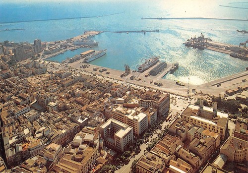 Cartolina Cagliari panorama parziale vista aerea con porto