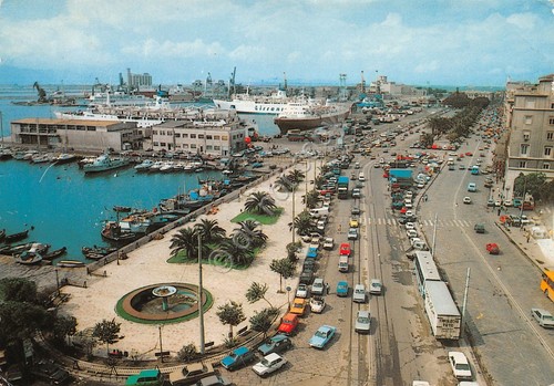 Cartolina Cagliari Via Roma porto e auto d'epoca dall'alto 1989