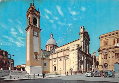 Cartolina Caltagirone Cattedrale Piazza Umberto 1964 segni