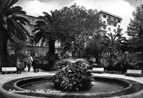 Cartolina Caltanissetta Villa Cordova animata giardino Bromofoto
