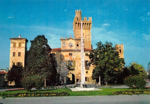 Cartolina Caorso Castello Monumento ai Caduti