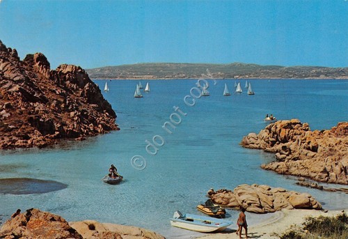 Cartolina Caprera Cala Napoletana spiaggia animata