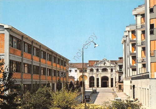 Cartolina Capua Piazza S. Francesco d'Assisi case edifici anni '80