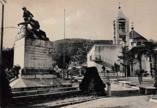 Cartolina Castelforte Giardini Pubblici Monumento ai Caduti Chiesa San Rocco