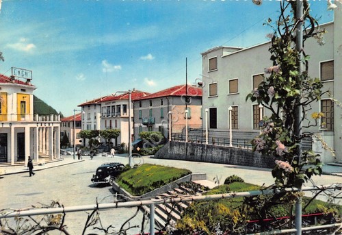 Cartolina Castenovo ne' Monti Piazza Libertà e Teatro 1963 auto …