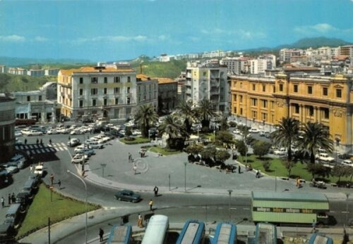 Cartolina Catanzaro Piazza Matteotti