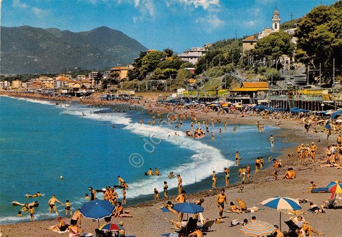 Cartolina Cavi spiaggia 1980 (Genova)