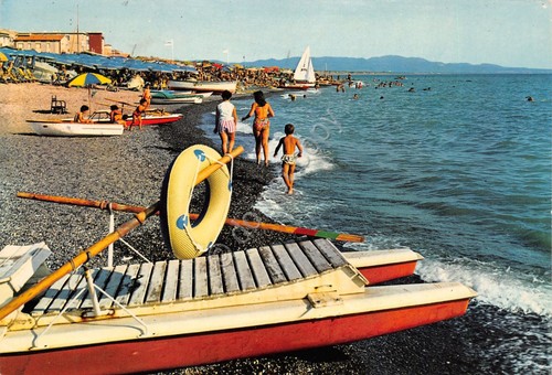 Cartolina Cecina Mare spiaggia animata pattino moscone 1970 (Livorno)