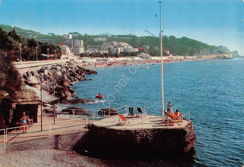 Cartolina Celle Ligure Passeggiata a mare animata stabilimento su cemento …