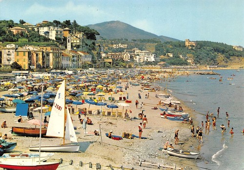 Cartolina Celle Ligure spiaggia barche animata (Savona)