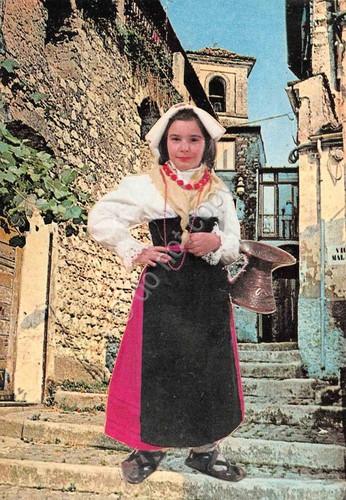 Cartolina Ceprano case e costumi tradizionali animata bambina