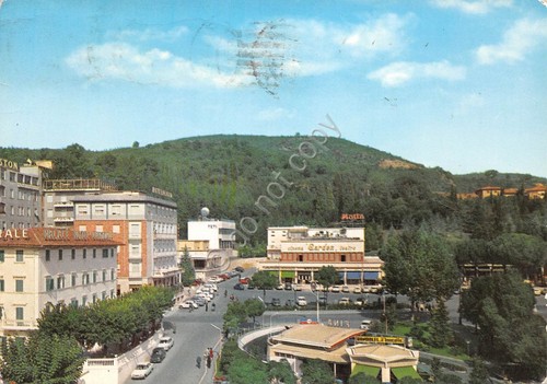 Cartolina Chianciano Piazza Italia Insegna Motta Cinema Garden 1964 Grinze
