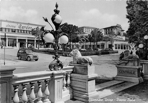 Cartolina Chianciano Terme Piazza Italia 1955