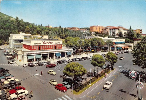 Cartolina Chianciano Terme Piazza Italia Cinema Garden auto d'epoca 1973