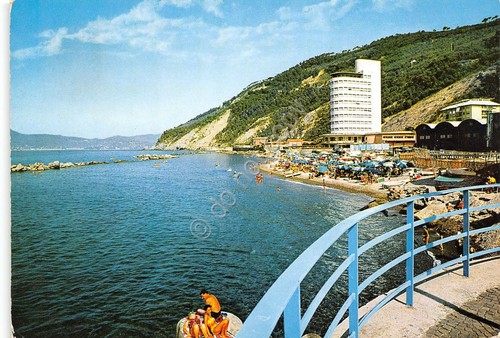 Cartolina Chiavari Spiaggia a ponente e Colonia Fara da terrazza …