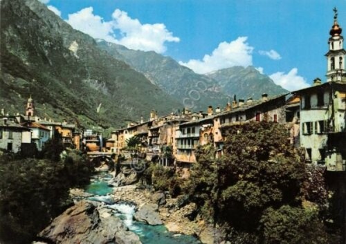Cartolina Chiavenna panorama parziale lungo fiume