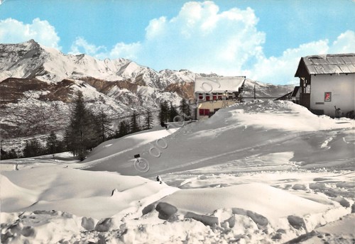 Cartolina Chiomonte Pian del Frais con neve e case