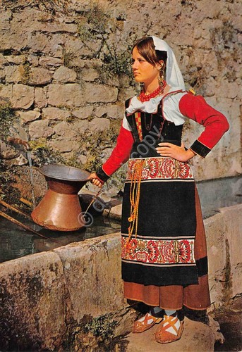 Cartolina Ciociaria costume tradizionale donna e rame