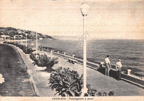 Cartolina Cogoleto Passeggiata a mare animata 1950