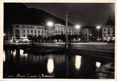 Cartolina Como Piazza Cavour Notturno anni '50