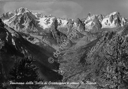 Cartolina Courmayeur Panorama valle catena M. Bianco 1958