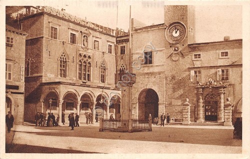 Cartolina Croazia Dubrovnik Munzhaus und Orlando Saule