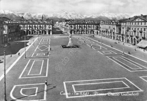 Cartolina Cuneo Piazza Galimberti anni '50