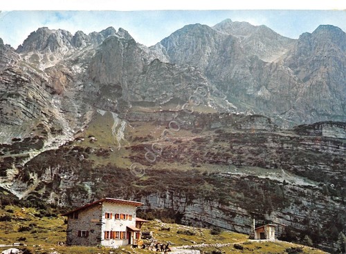 Cartolina Dolomiti di Brenta Rifugio Cacciatori e Chiesetta in Val …