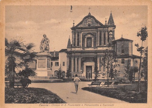 Cartolina Faenza Chiesa S. Francesco e Monumento a Torricelli animata …