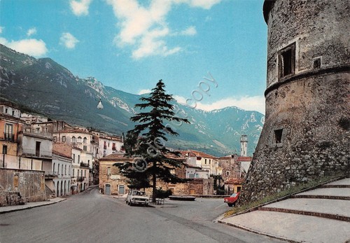 Cartolina Faicchio Piazza Roma case strada anni '80