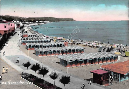 Cartolina Fano Spiaggia stabilimenti colorata 1957