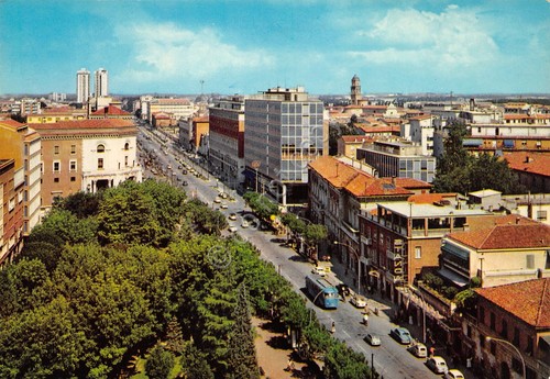 Cartolina Ferrara Viale Cavour dall'alto Standa auto case bus anni …