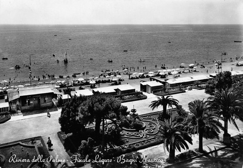 Cartolina Finale Ligure Bagni Nautico spiaggia