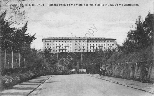 Cartolina Fiuggi Palazzo della Fonte dal Viale della Nuova Fonte …