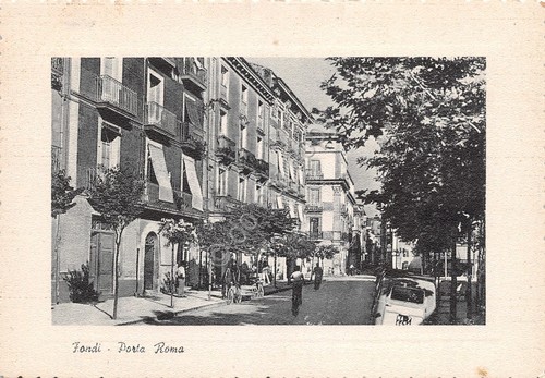 Cartolina Fondi Porta Roma animata auto case