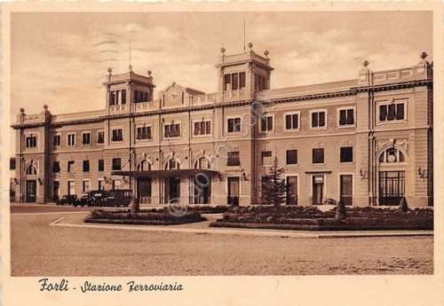 Cartolina Forlì - Stazione Ferroviaria - auto d'epoca - 1941 …