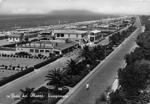 Cartolina Forte dei Marmi Lungomare 1951