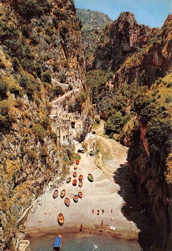 Cartolina Furore Costiera Amalfitana spiaggia dall'alto barche animata