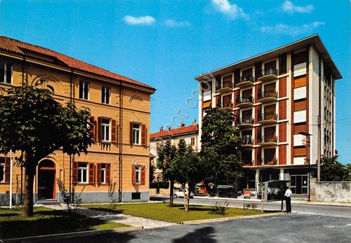 Cartolina Gattinara Municipio e Hotel Firenze